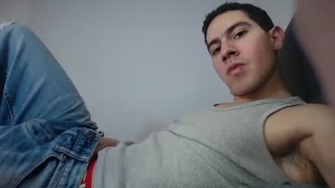 Snapshot of andresjuan92 chatting on 06/19/26, 02:27 onlyfanscallmegotter online show from 06/19/26, 02:27