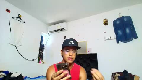 andreswhite_shotoflust online show from 05/25/26, 05:08