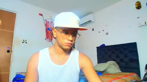 andreswhite_shotoflust online show from 06/10/26, 02:01