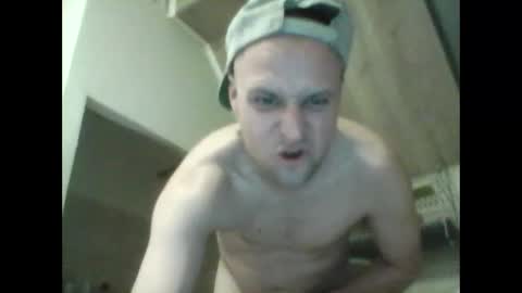 andrew3356577 online show from 10/02/25, 01:12