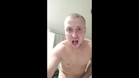 andrew3356577 online show from 11/29/25, 02:36