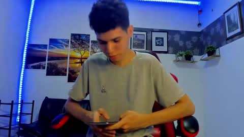 andrew_2811 online show from 09/21/25, 05:31