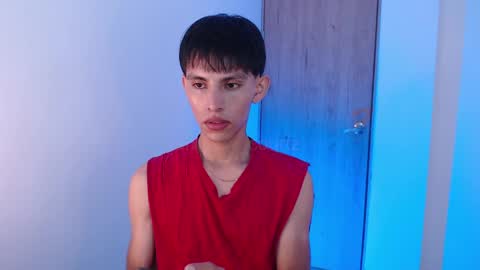 Snapshot of andrew_courtz chatting on 05/26/26, 06:26 Andrew Courtz online show from 05/26/26, 06:26
