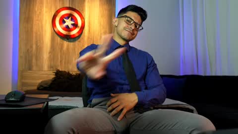 Snapshot of andrew_elliot chatting on 12/11/24, 06:25 Andrew online show from 12/11/24, 06:25