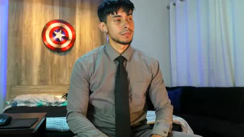 Snapshot of andrew_elliot chatting on 02/12/25, 02:56 Andrew online show from 02/12/25, 02:56