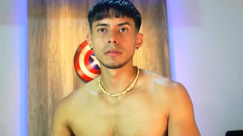 Snapshot of andrew_elliot chatting on 03/07/25, 02:46 Andrew online show from 03/07/25, 02:46