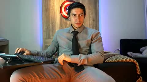 Snapshot of andrew_elliot chatting on 09/26/25, 06:28 Andrew online show from 09/26/25, 06:28