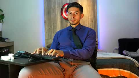 Snapshot of andrew_elliot chatting on 02/04/26, 01:55 Andrew online show from 02/04/26, 01:55