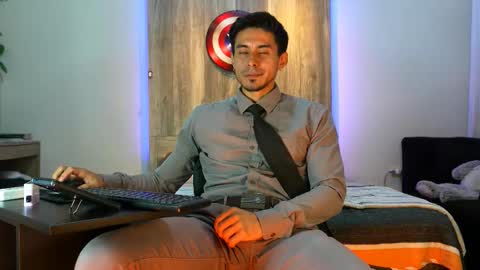 Snapshot of andrew_elliot chatting on 02/20/26, 01:57 Andrew online show from 02/20/26, 01:57