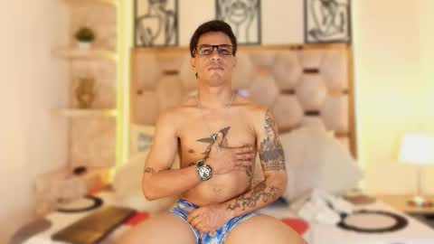 Snapshot of andrew_haalls chatting on 11/22/25, 01:04 andrew_haalls online show from 11/22/25, 01:04