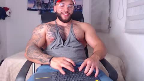 andrew_holden__ online show from 09/23/25, 12:24