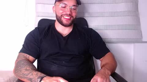 andrew_holden__ online show from 10/16/25, 12:33