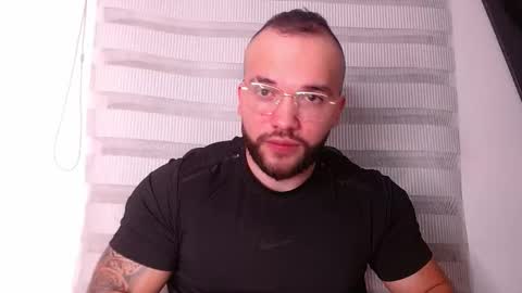 andrew_holden__ online show from 10/31/25, 12:11