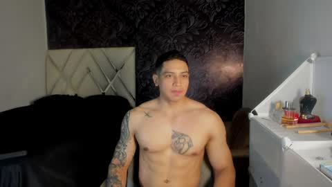 andrew_jhones online show from 05/19/26, 04:52