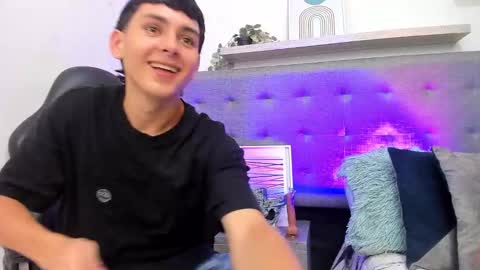 andrew restrepo online show from 03/27/26, 06:40