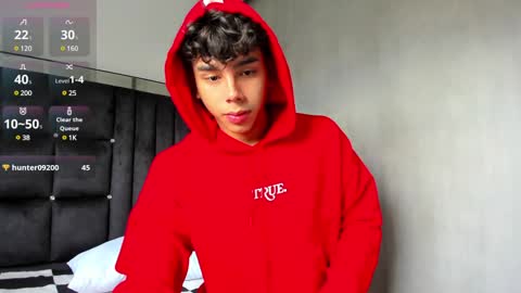 Snapshot of andrew_twink18 chatting on 12/01/24, 04:29 Andrew M. online show from 12/01/24, 04:29