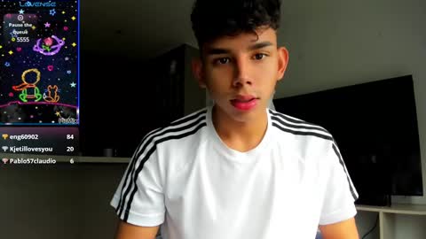 Snapshot of andrew_twink18 chatting on 02/09/25, 07:19 Andrew M. online show from 02/09/25, 07:19