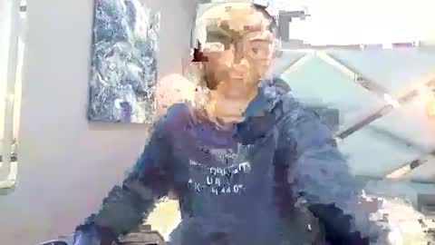 Snapshot of andrewcooper1 chatting on 01/10/25, 12:04 andrew online show from 01/10/25, 12:04