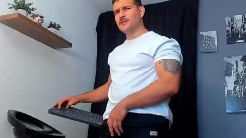 Andrew Diaz online show from 07/22/26, 08:17