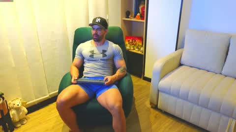 Snapshot of andrewfame chatting on 12/06/24, 02:35 Andrew online show from 12/06/24, 02:35