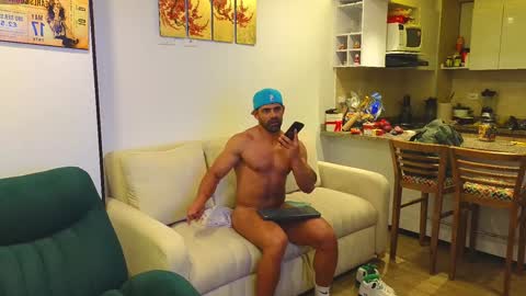 Snapshot of andrewfame chatting on 01/26/25, 12:05 Andrew online show from 01/26/25, 12:05