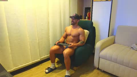 Snapshot of andrewfame chatting on 02/12/25, 05:05 Andrew online show from 02/12/25, 05:05