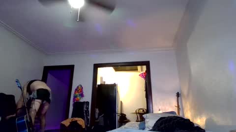 andrewgennie online show from 12/03/25, 02:30