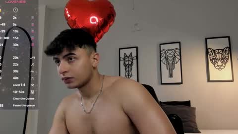 Snapshot of andrewlamar77 chatting on 02/11/25, 06:55 Andrewlamar21 online show from 02/11/25, 06:55