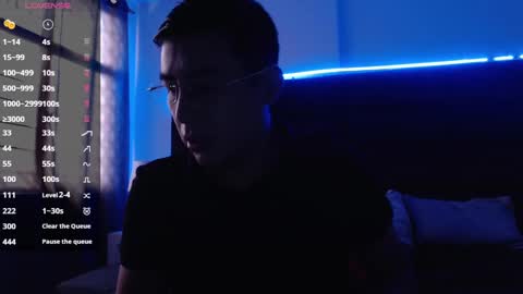 andrewmhilton_ online show from 01/26/25, 09:29