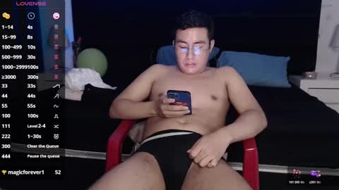 andrewmhilton_ online show from 02/08/25, 12:06