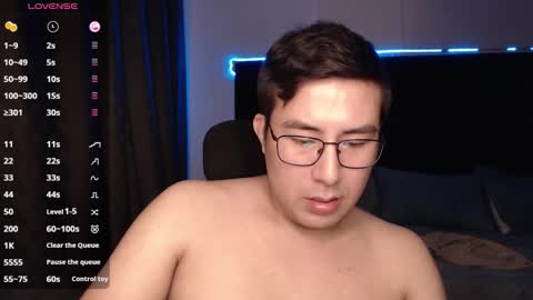 andrewmhilton_ online show from 11/11/25, 07:19