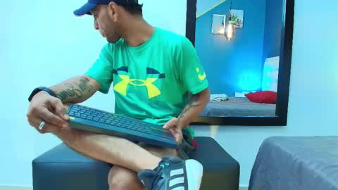   online show from 02/12/25, 06:09