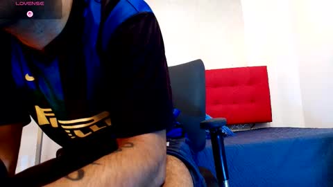   online show from 10/25/25, 10:15