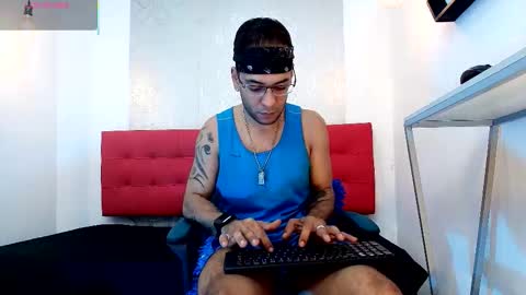   online show from 11/04/25, 09:03