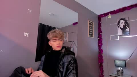      online show from 12/03/24, 02:05