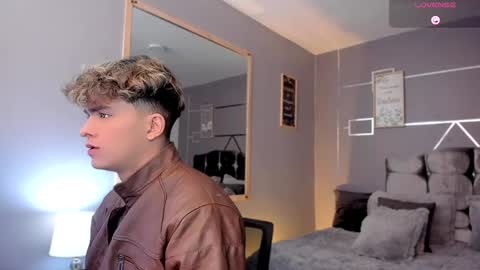      online show from 02/08/25, 01:22