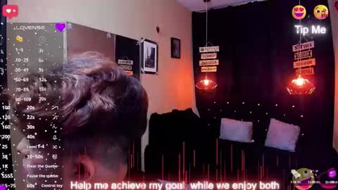      online show from 10/03/25, 06:49