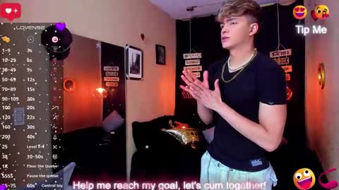      online show from 12/02/25, 01:11