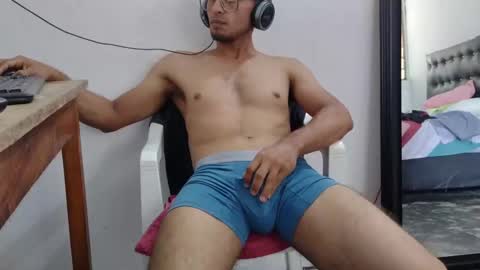 Snapshot of andru_sex1 chatting on 02/03/25, 04:10 Andru online show from 02/03/25, 04:10