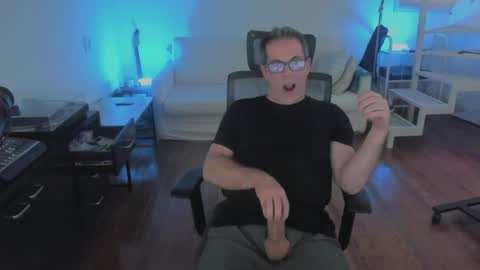 Andrew online show from 04/17/26, 06:44