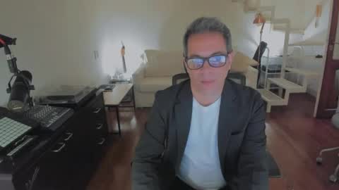 Andrew online show from 06/06/26, 08:13