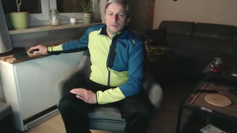 Andy online show from 03/11/26, 06:25