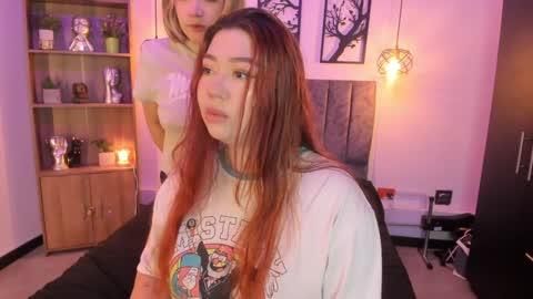 Snapshot of andy_and_emma chatting on 01/06/25, 12:35 andy_and_emma online show from 01/06/25, 12:35