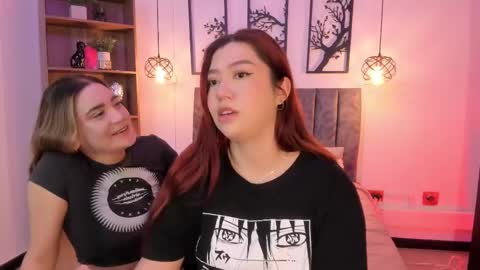 Snapshot of andy_and_emma chatting on 02/22/25, 12:29 andy_and_emma online show from 02/22/25, 12:29