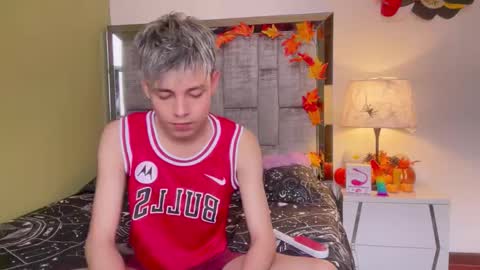 Andy online show from 10/28/25, 01:03