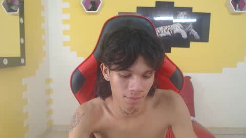 andy_dan1 online show from 12/27/24, 07:35