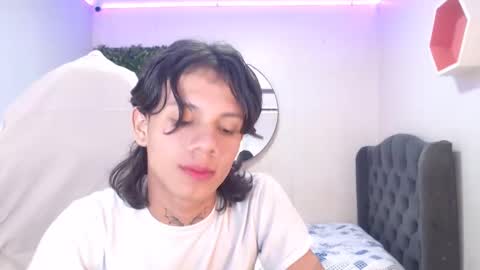 andy_dan1 online show from 01/31/25, 09:16