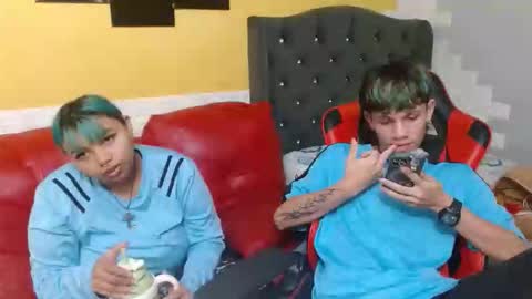 andy_dan1 online show from 03/06/26, 07:21