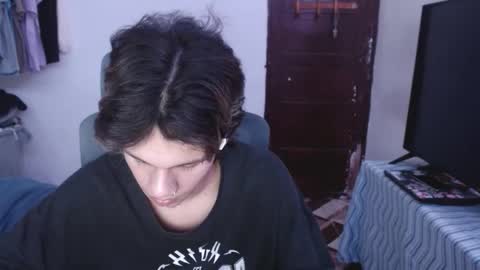 andy_dan1 online show from 06/03/26, 08:06