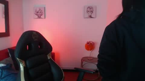 andy_eagleton_20 online show from 04/09/26, 02:44